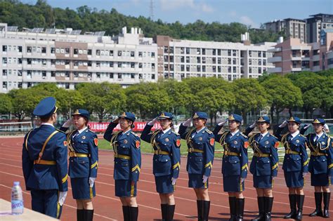 第二十一届国旗护卫队隆重举行入队仪式-曲阜师范大学学工处