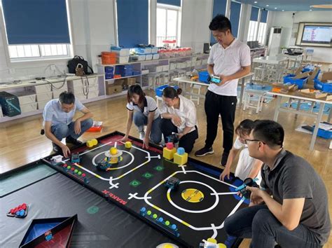 【工作室】南陵县中小学人工智能教育基地组织MakeX机器人教练员专项培训活动 - 创客梦工厂