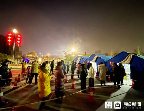 北京通州区新华街道进行全员核酸检测 - 海报新闻