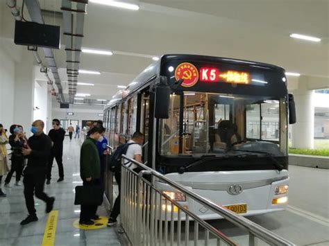 上班“最后一公里”不再难，强生本月7日将开通5条“定制班线” - 周到上海