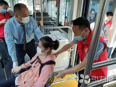 苏州：残疾人可免费乘坐全市公共交通工具|苏州|乘车|免费_新浪新闻