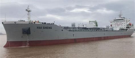 奇瑞集团芜湖造船厂首艘溢油回收船下水 - 张骅 - 安企在线-中国企业网
