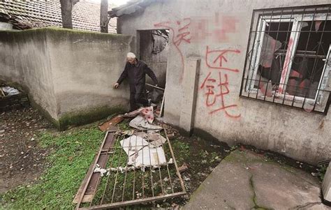 男子欠债后失联 其母家遭打砸墙上被泼油漆_长江云 - 湖北网络广播电视台官方网站