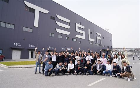 特斯拉上海工厂开启招聘 涉及六部门25个岗位