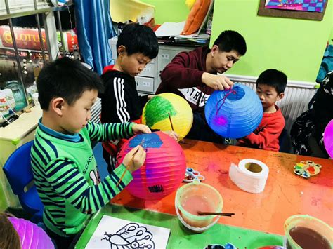 中秋春节元宵节手工灯笼DIY儿童制作材料包手工发光卡通灯笼