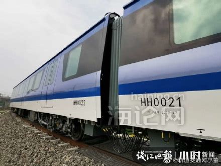 海蓝色列车来啦！杭海城铁首列车亮相，明年全线通车-百姓话题-海论网