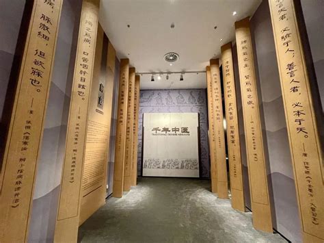 【携程攻略】河南郑州博物馆景点,郑州博物馆是一座地方综合性的博物馆，位于市中心绿城广场地带，交通…