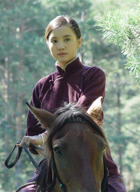 2005年，梁林琳演了《亮剑》秀芹，此后她无法摆脱李云龙的名字