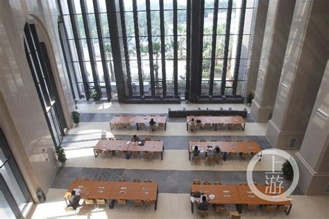 重庆工商大学新图书馆开馆 设施亮瞎眼-上游新闻 汇聚向上的力量