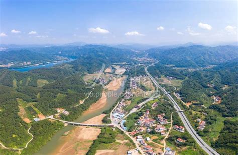 广西梧州：绿水青山乡村美如画-人民图片网
