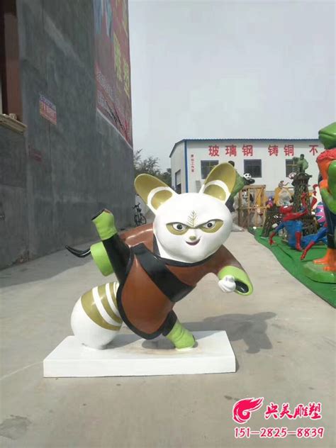 成都卡通熊猫雕塑报价 玻璃钢动画人物雕塑 经久耐用-四川大寅雕塑厂家