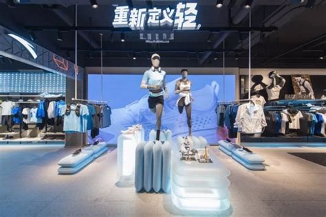 Gensler设计新作|安踏首家第十代形象店铺在上海启幕_新浪家居