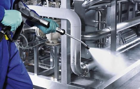 工业清洗剂的主要应用行业及适用范围-上海蓝飞