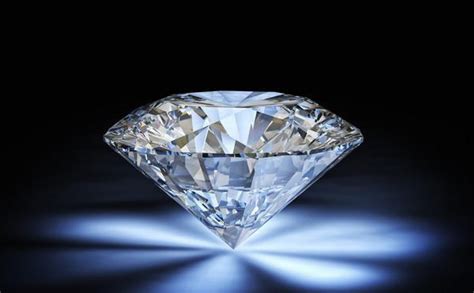 怎么分辨钻石火彩,钻石火彩一般怎么看