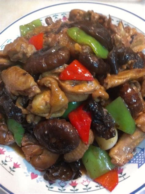 红葱鸡块怎么做好吃,简单又好吃的印尼风味南姜炸鸡