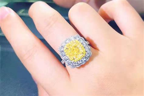 如何鉴别钻石戒指的优劣,怎样辨别钻石戒指的材质