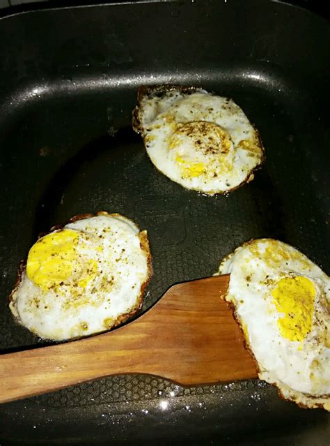 煎荷包蛋菜谱,什么调味料会使荷包蛋更好吃