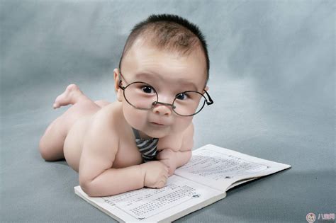 如何形容孩子们的稚气