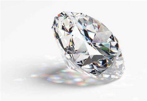 钻石成色与净度哪个更重要,在选择钻石的时候