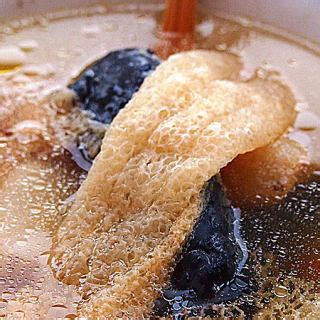 竹荪炖汤怎么做好吃,鲜虾排骨竹荪汤最正宗的做法