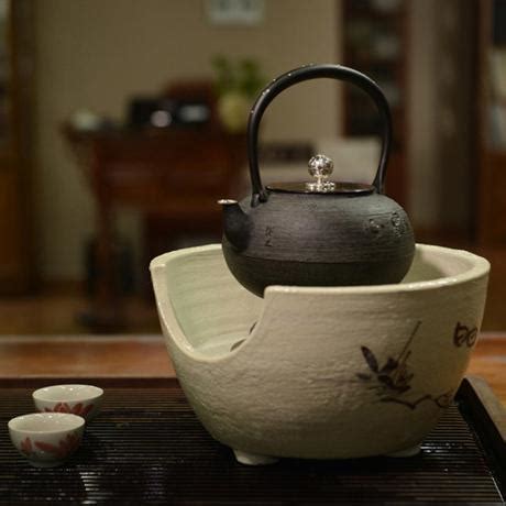 喝茶为什么用铁壶,为什么要用建盏喝茶