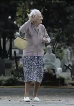 勤劳的外婆真美丽_我的外婆作文300字（共计10则）