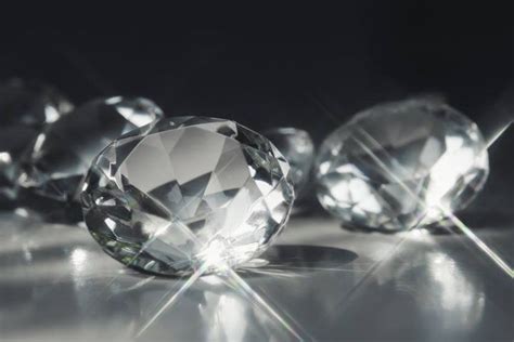 经常说的八心八箭是什么意思,钻石成色是什么意思