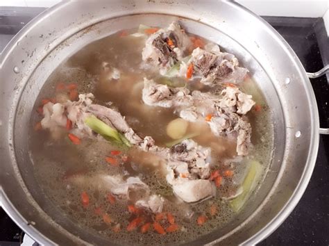 姬松茸和羊肚菌的炖法 羊肚菌姬松茸杂菌汤