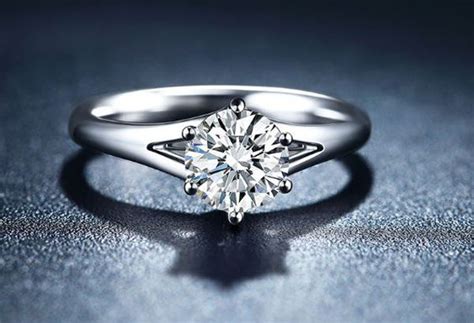 为什么钻石作为婚戒,钻石翡翠彩色宝石
