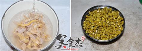 酸豆角炒肥肠菜谱,酸豆角炒鸡杂怎么做好吃