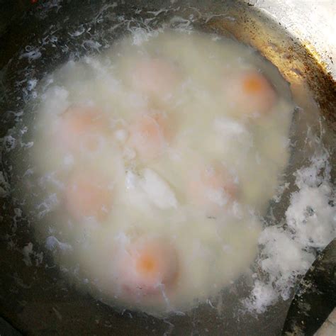 水煮荷包蛋怎么做,红糖水怎么加荷包蛋