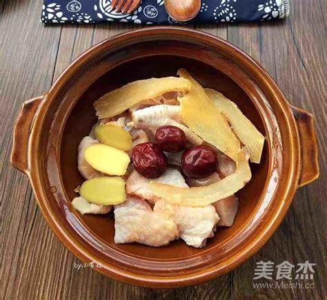 天麻炖鸡可以加松茸吗,松茸天麻能一起煲汤吗