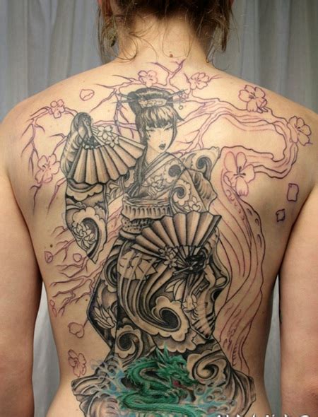 纹身艺妓扇子图案,传统纹身图案介绍