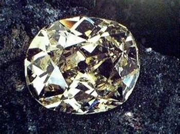 2克拉的钻石值多少钱,钻戒价格一般在多少钱