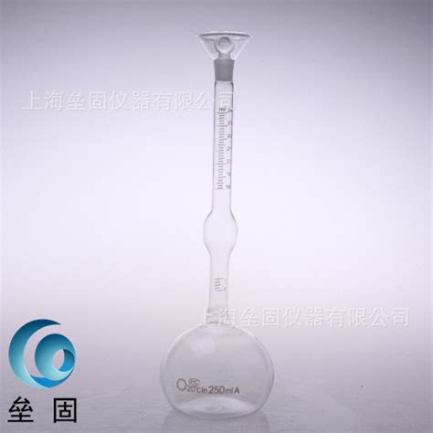 利其尔奶瓶
