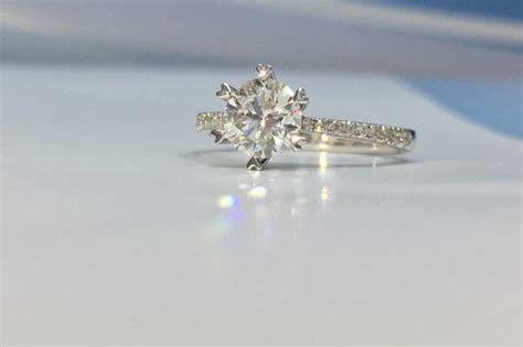 买钻石戒指怎么识真假,如何购买钻石戒指
