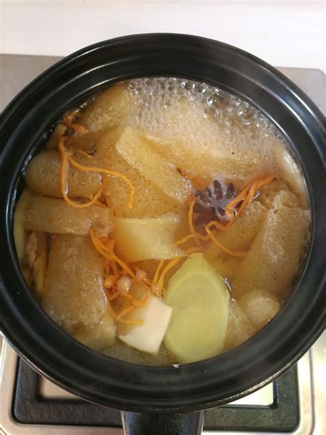 在日常做饭炖汤的时候,松茸炖汤放点姜可以不
