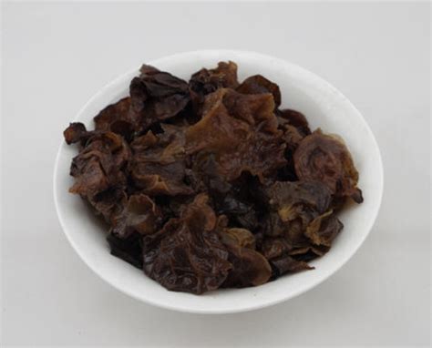 羊肉配木耳可以吃吗