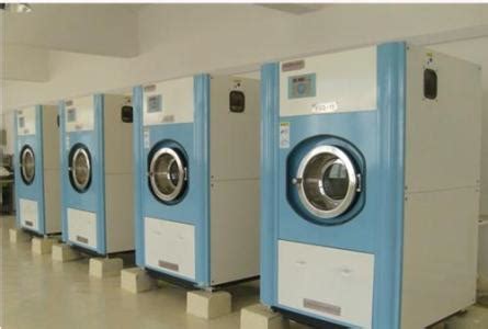 洗衣店常用的熨烫设备,大型洗衣店需要一些什么设备