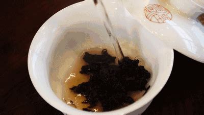 茶水为什么会变色,为什么茶水有泡沫