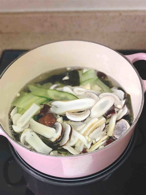 海参和松茸汤怎么做 用海参怎么做汤