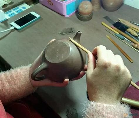 你见过半手工紫砂壶怎么处理接缝的吗,半手工壶怎么处理
