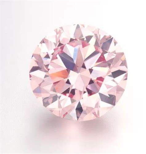 什么叫粉钻,粉色钻石的颜色成因是什么