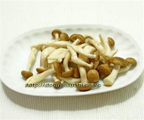 中国到底哪里的蘑菇最好吃 蟹味菇茶树菇和松茸哪个贵
