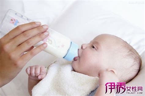 人工喂养用什么代替母乳