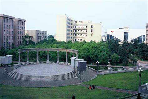 电子科技大学有什么特色专业,桂林电子科技大学是几本
