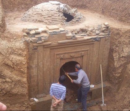 蒙古墓葬外形
