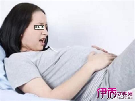 孕妇怀上怪物非常痛苦