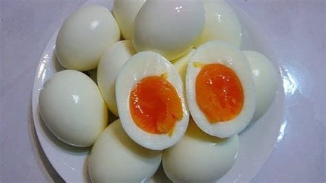 温泉蛋和溏心蛋有什么不同？
