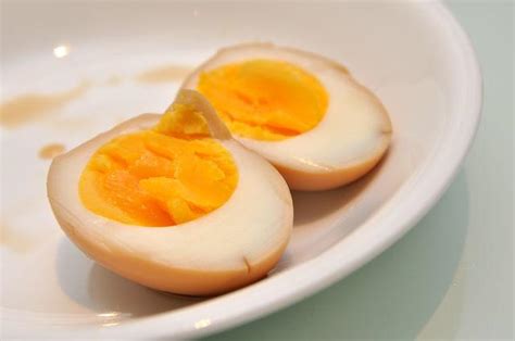 酱油溏心蛋的做法,煮方便面怎么打溏心蛋